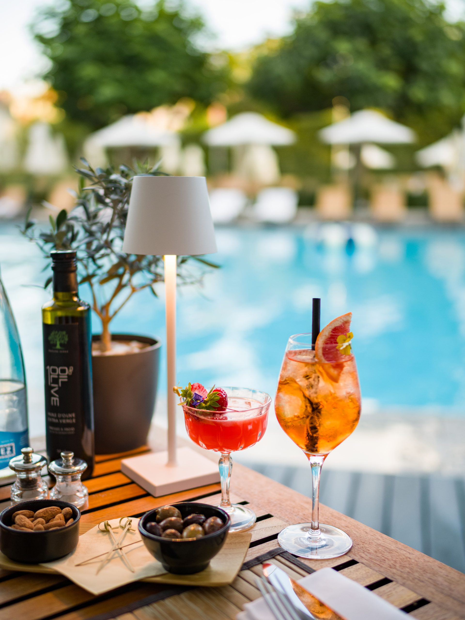 Poolside, the new Italian address - InterContinental Genève